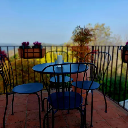 Casa Nonna Ada Cisterna dʼAsti