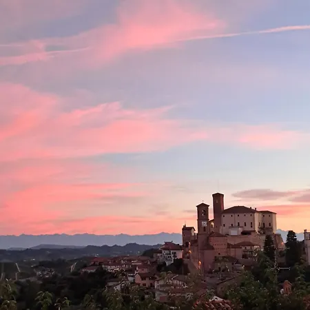 Casa Nonna Ada Apartmán Cisterna dʼAsti