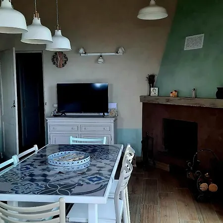 Casa Nonna Ada * Cisterna dʼAsti