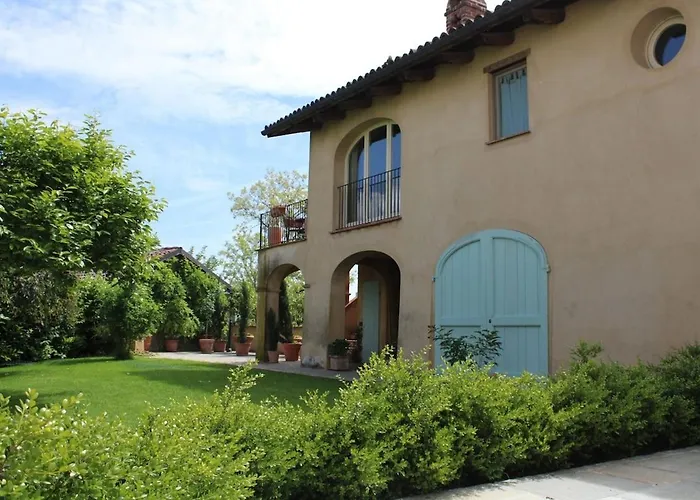 Casa Nonna Ada * Cisterna dʼAsti